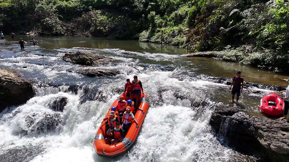 Desa Wisata Cangkang ( Air Terjun Batu Notok)