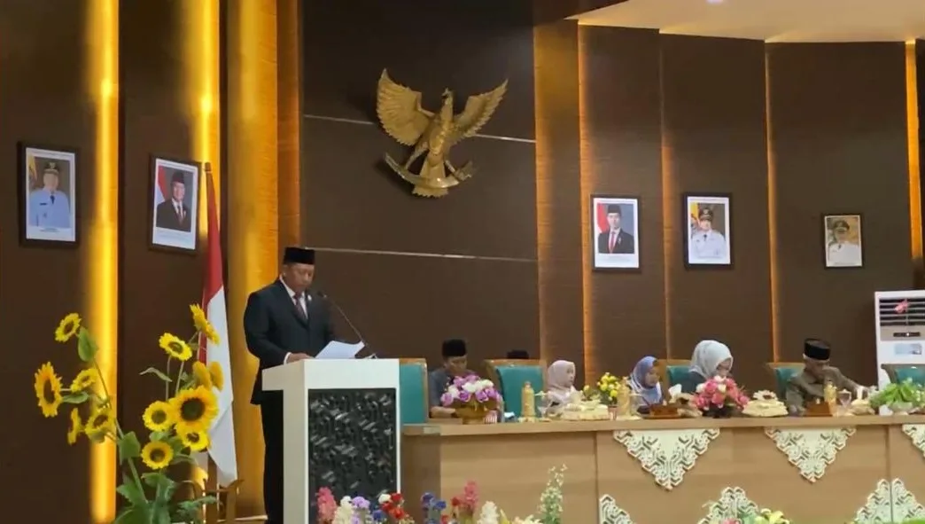 Bupati Sampaikan Lkpj 2025 1