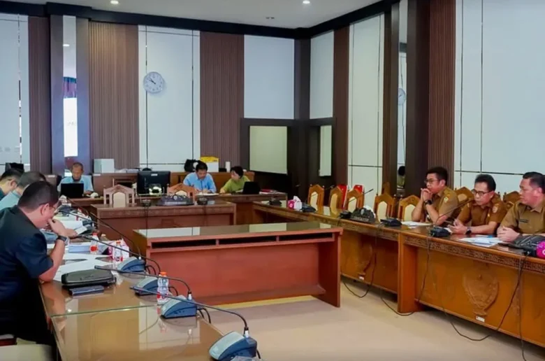 Apat Komisi Iii Dprd Kalteng Bersama Dispora Kalteng
