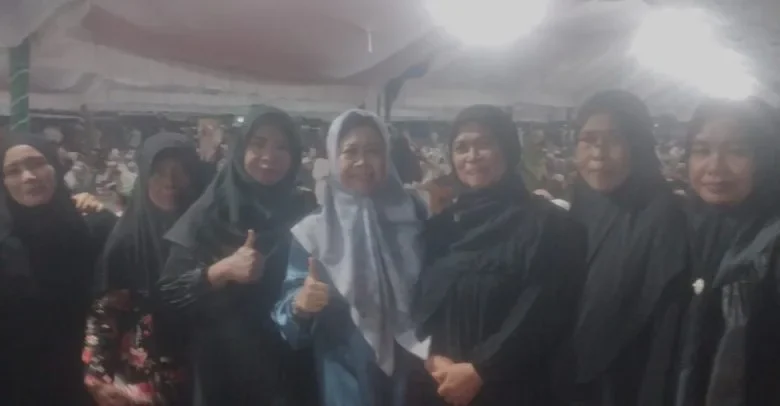 Anggota Dprd Batola Hendri Dyah Estinigrum Hadiri Safari Ramadhan 1447 H Gubernur Kalsel H Muhidin, Di Rth Jembatan Barito