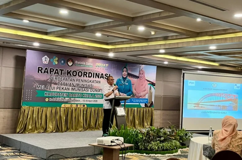 Sekretaris Daerah Batola, H. Zulkipli Yadi Noor Dalam Arahannya Pada Kegiatan Pekan Imunisasi Dunia (pid) Tahun 2026 Di Hotel Rattan Inn, Banjarmasin