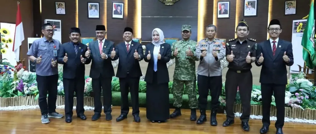Dprd Barito Kuala Serahkan Rekomendasi Lkpj 2025