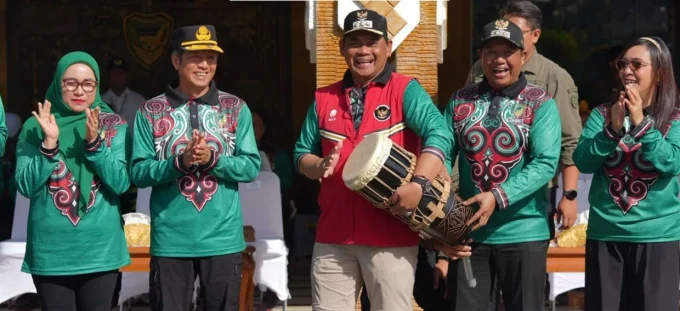 Bupati Barito Utara, H. Shalahuddin, Secara Resmi Membuka Festival Budaya Iya Mulik Bengkang Turan (fbimbt) Tahun 2026