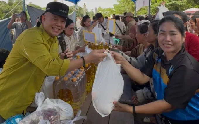 Bupati Gumas Dalam Aksi Gerakan Pangan Murah (gpm) Dalam Rangka Menyambut Hari Jadi Ke 24 Kabupaten Gunung Mas Tahun 2026