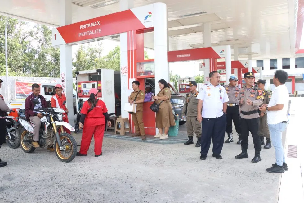 Pemerintah Kabupaten Gunung Mas Atau Tim Pengawasan Bbm Kabupaten Gunung Mas Monitoring Ke Beberapa Spbu Di Kuala Kurun