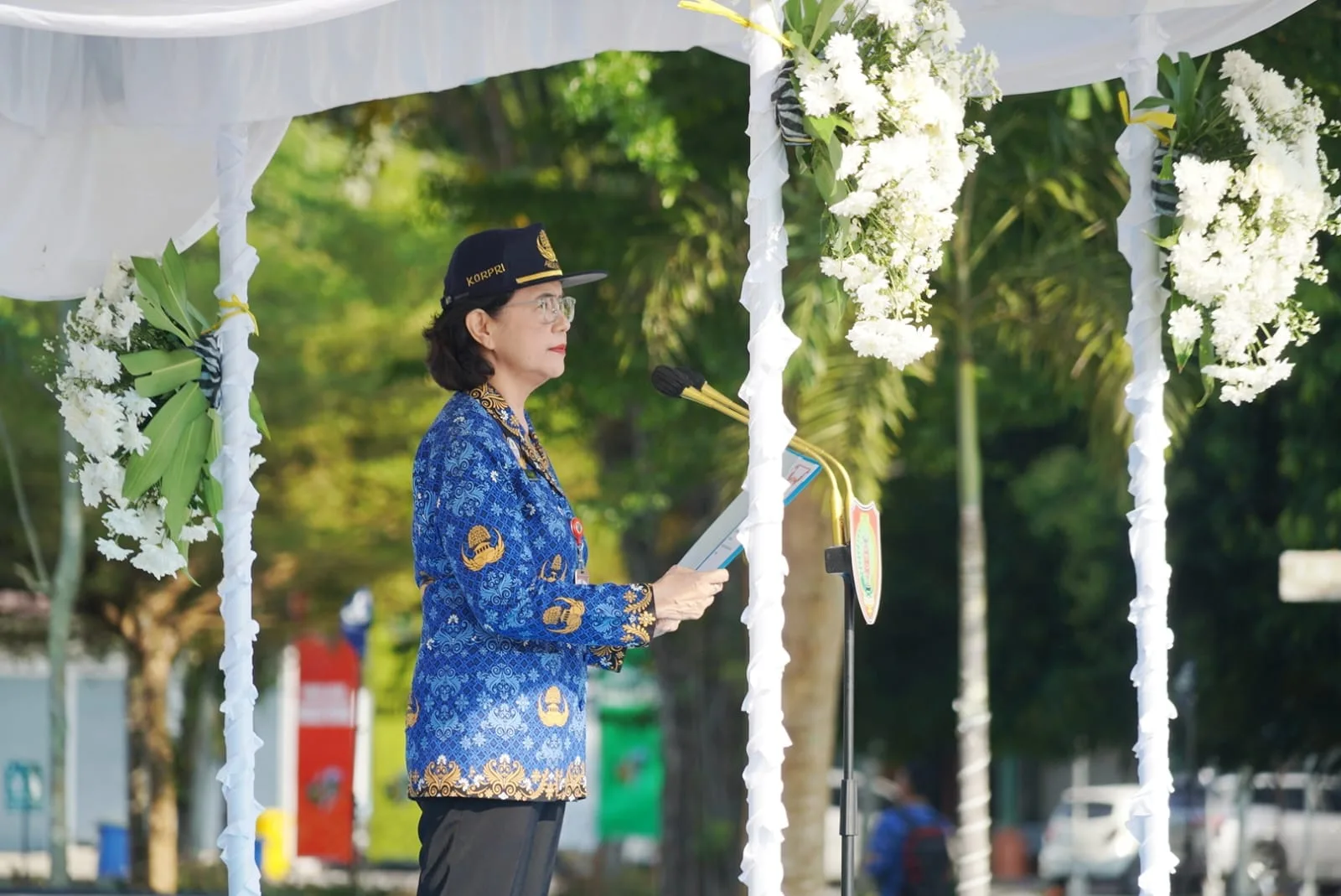 Pj. Sekretaris Daerah Provinsi Kalimantan Tengah (kalteng) Linae Victoria Aden Memimpin Upacara Peringatan Hari Lahir Pancasila