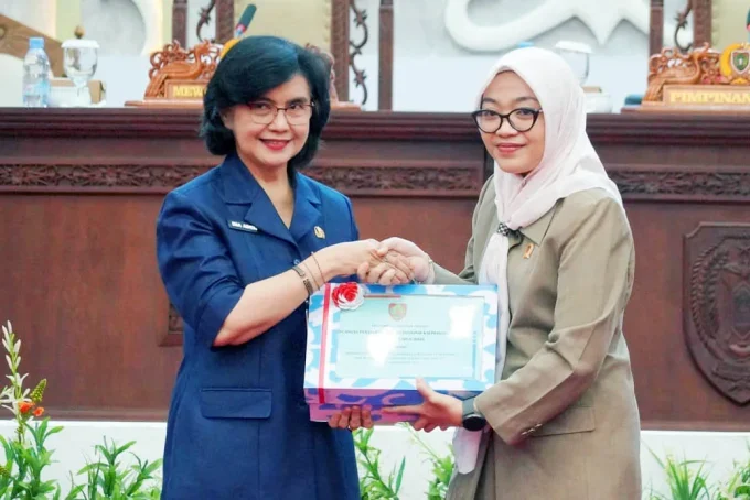 Wakil Ketua I Dprd Kalteng Riska Agustin