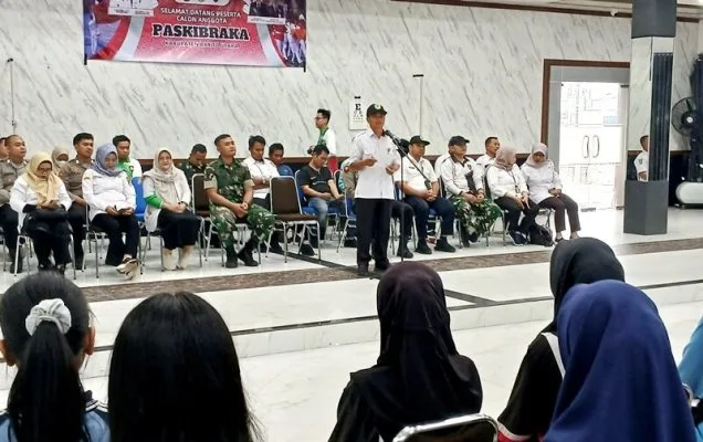 Kepala Bakesbangpol Barito Utara Rayadi Sm Mewakili Sekda Muhlis Membuka Kegiatan Seleksa Calon Anggota Paskibraka Tingkat Kabupaten Barito Utara, Di Gedung Balai Antang (ist)