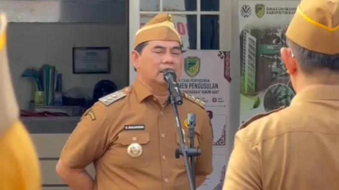 Pimpin Apel di DLH, Bupati Shalahuddin Tekankan Disiplin ASN dan Penguatan Layanan Kebersihan