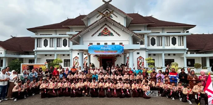 Pemkab Mura Lepas Kontigen Jamnas Xii Pramuka Ke Cibubur