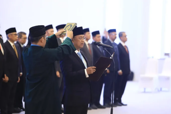 Sumpah Jabatan Kepala Eksekutif Pengawas Bursa Mineral Dan Komoditas Strategis Ojk
