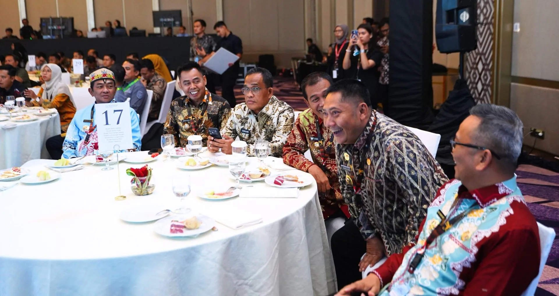 Wabup Batola Hadiri Apresiasi Pemerintah Daerah Berprestasi 2026 Batch Ii Regional Kalimantan 1